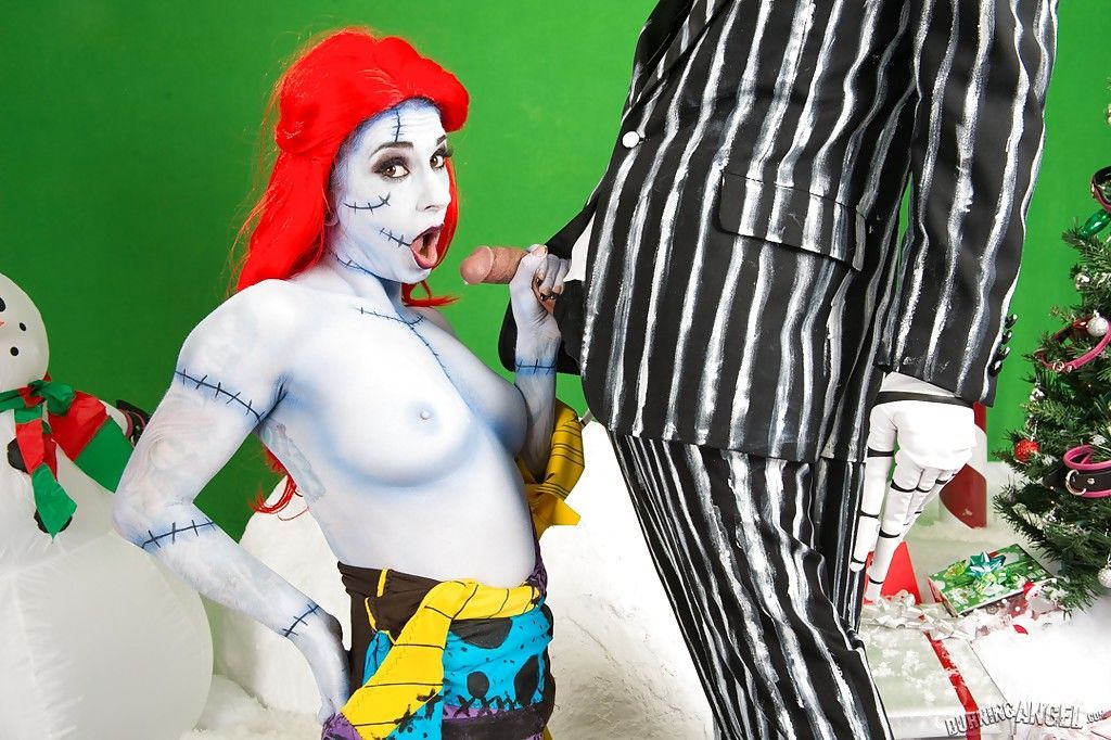 Amateur chick Joanna Angel and guy don creepy cosplay outfits before fucking - part 2