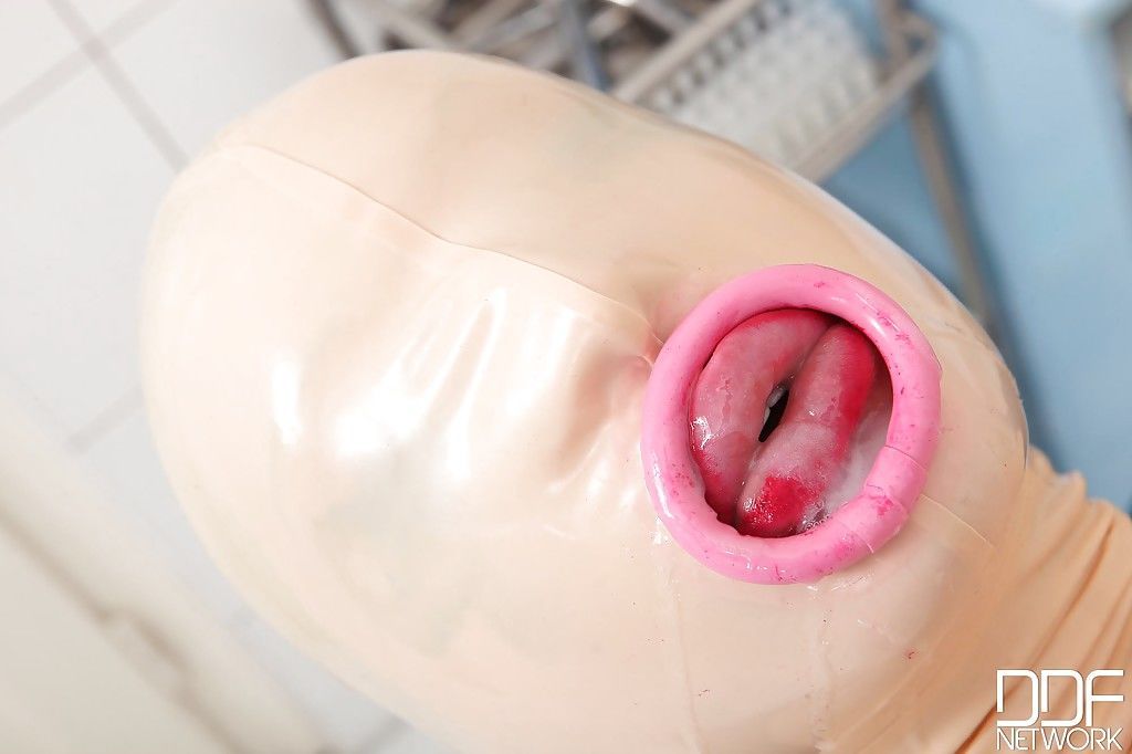 латекс урод латекс Люси получение рот из сперма в веревка Связывание от Доктор