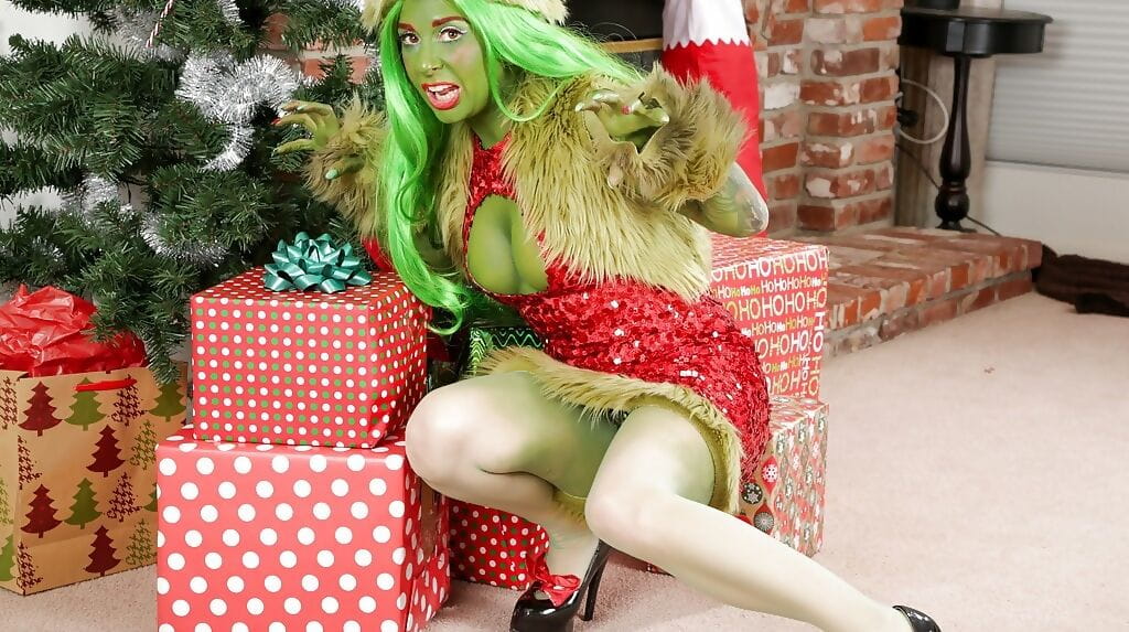 绿色的 皮肤 业余的 乔安娜 天使 姿势 非常 热 上 圣诞节