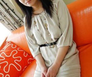 Cuddly asian MILF Chisato Miura strips down and gets..