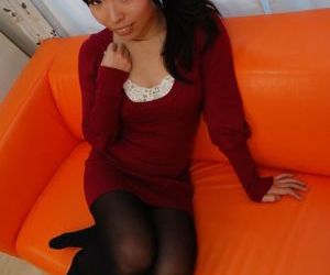 Sluiten tot masturbatie van Een petite Aziatische babe Rika Hirashita